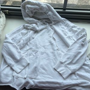 size L, white, raw cut Aerie beach hoodie